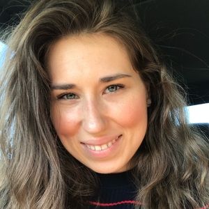 Meet your Posher, Jolie